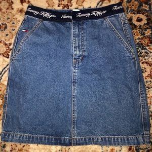 RARE* VINTAGE 90s TOMMY HILFIGER DENIM SKIRT
